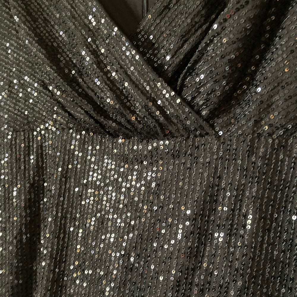 ✨ FREE SHIPPING! Elegant Black Sequin Gown - Picture 2 of 6
